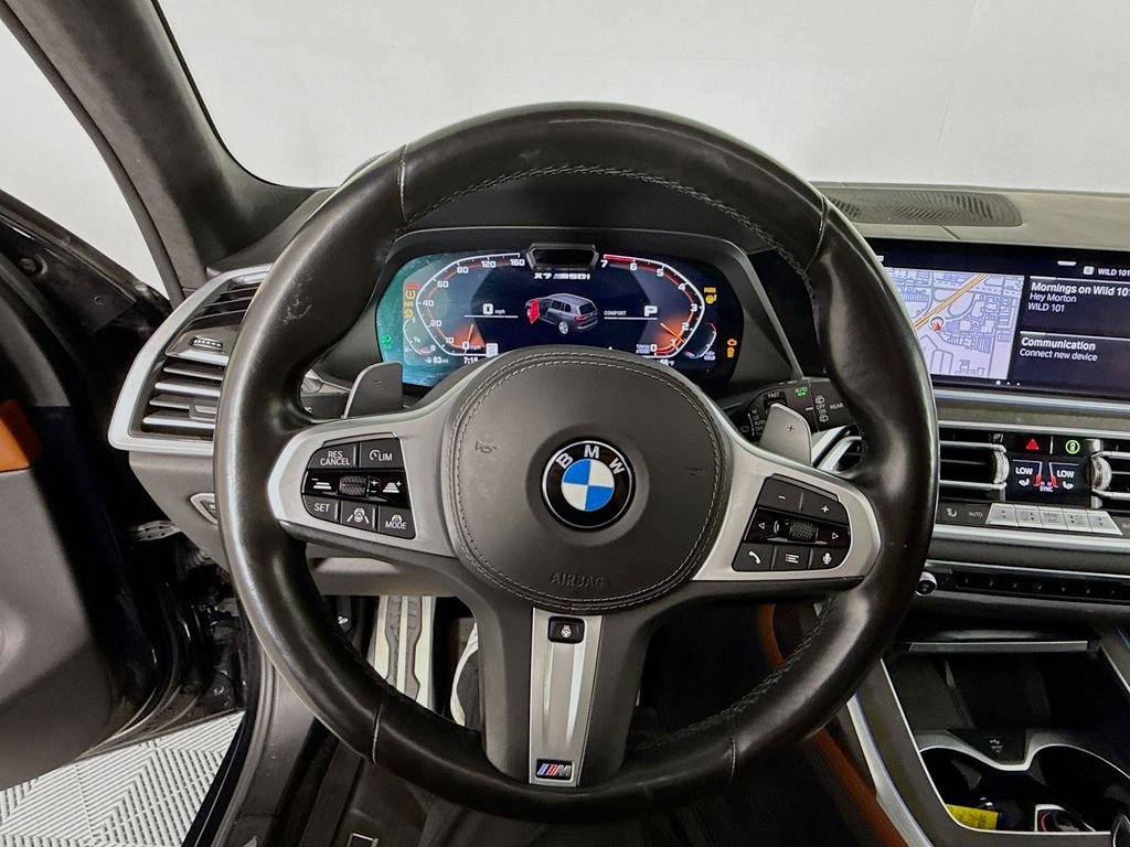 Used 2021 Black BMW M50i image 12