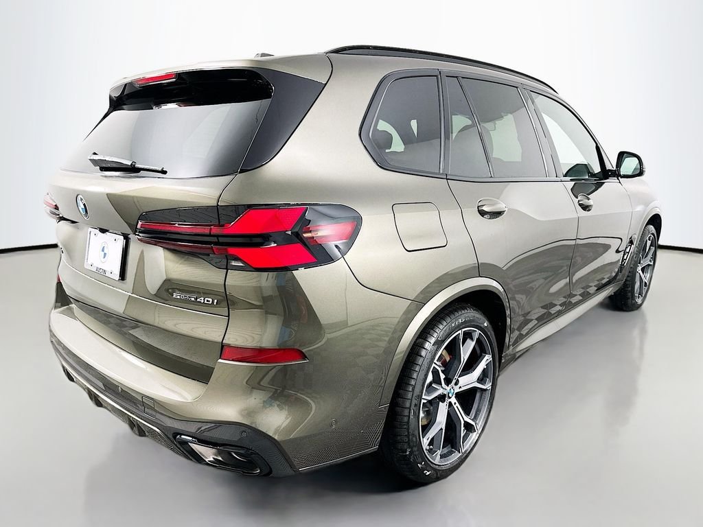 Used 2026 Manhattan Green Metallic BMW sDrive40i image 5