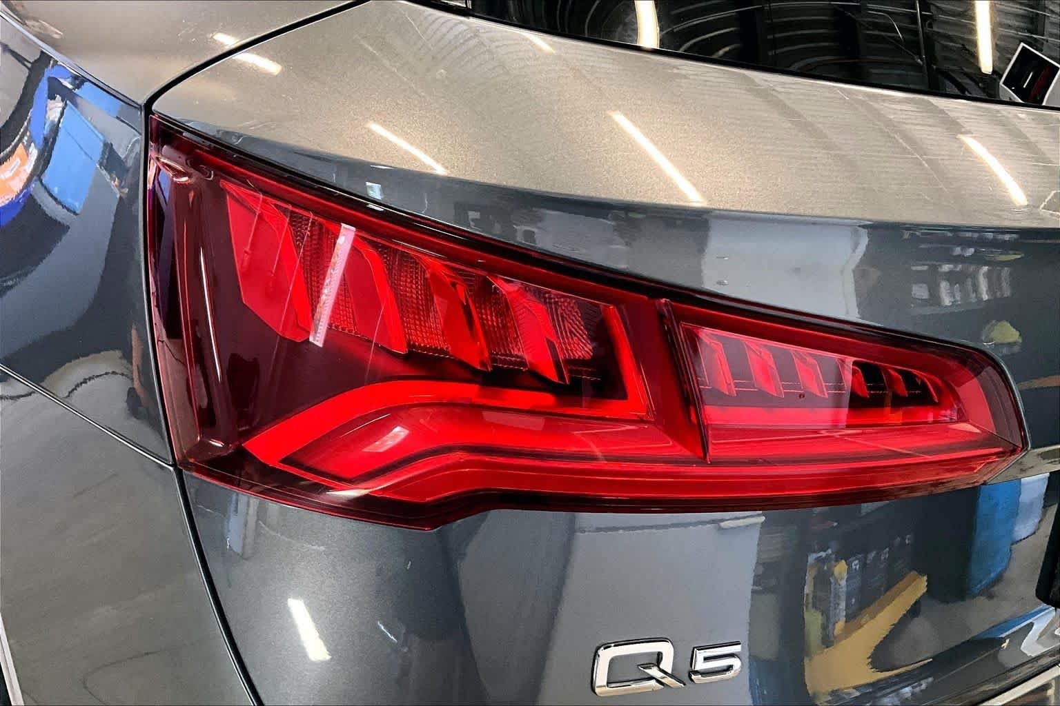 Used 2018 Monsoon Gray Metallic Audi Premium Plus image 28