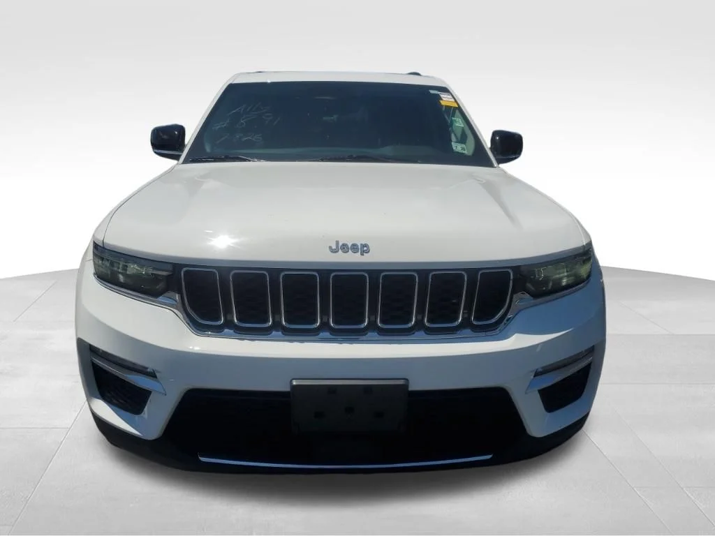 Used 2023 White Jeep Limited image 11