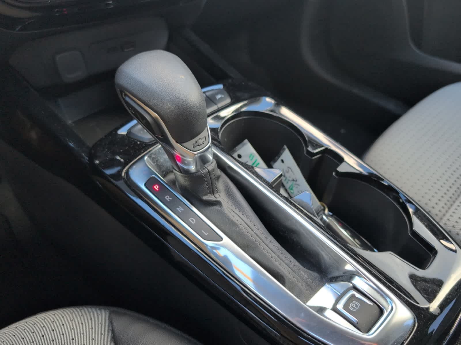 Used 2025 Sterling Gray Metallic Chevrolet LT image 24