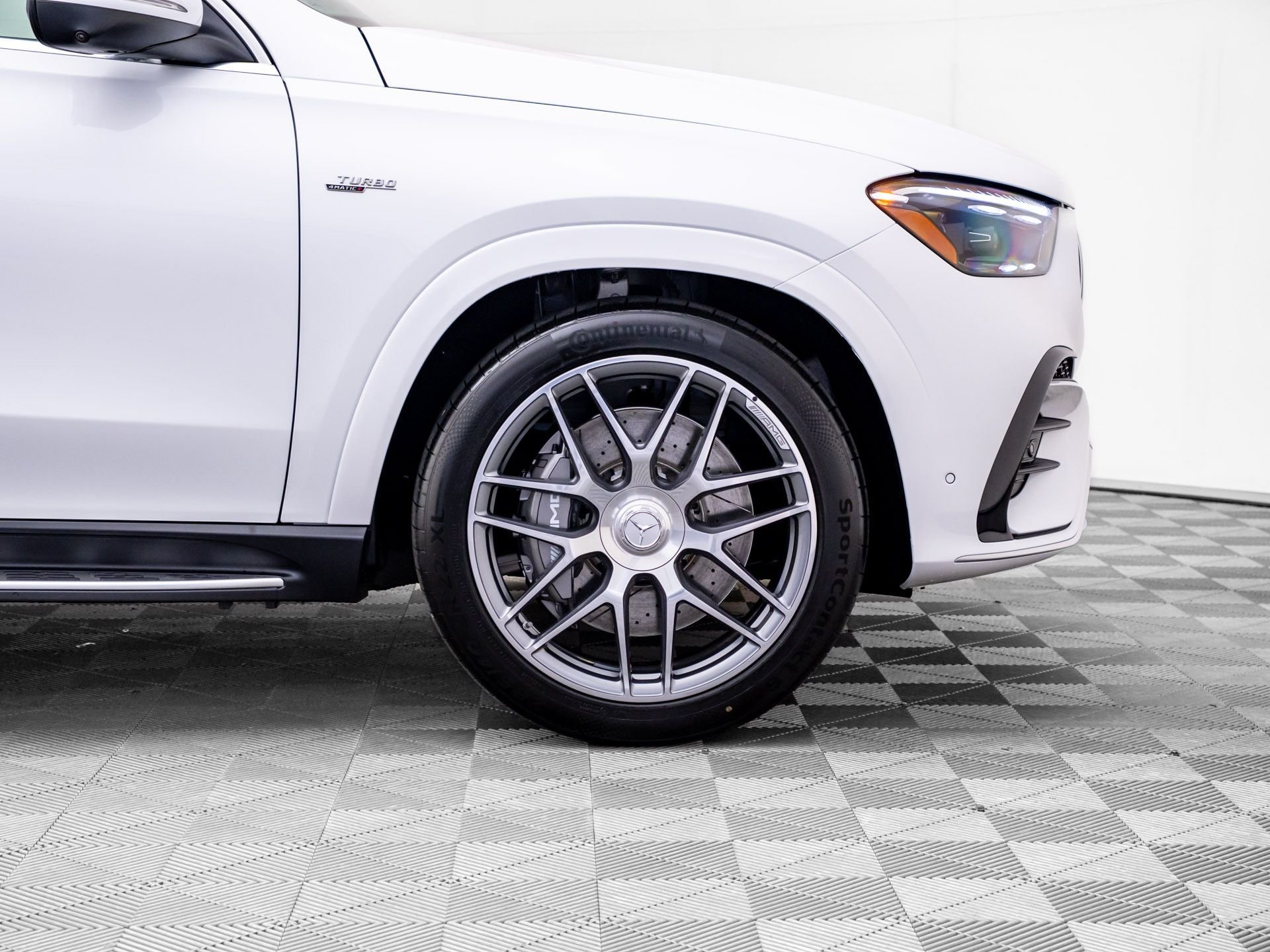 New 2026 White Mercedes-Benz GLE 53 AMG® image 41