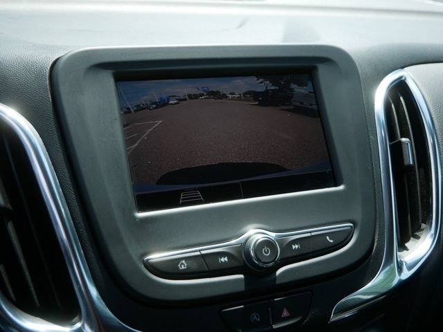 Used 2024 Summit White Chevrolet LT image 26