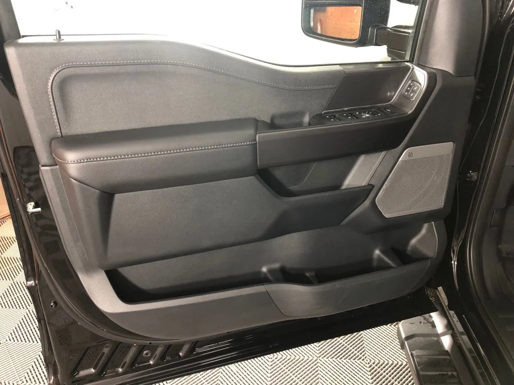 New 2026 Agate Black Metallic Ford Lariat® image 9