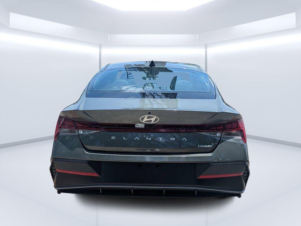 New 2026 Gray Hyundai Limited image 4
