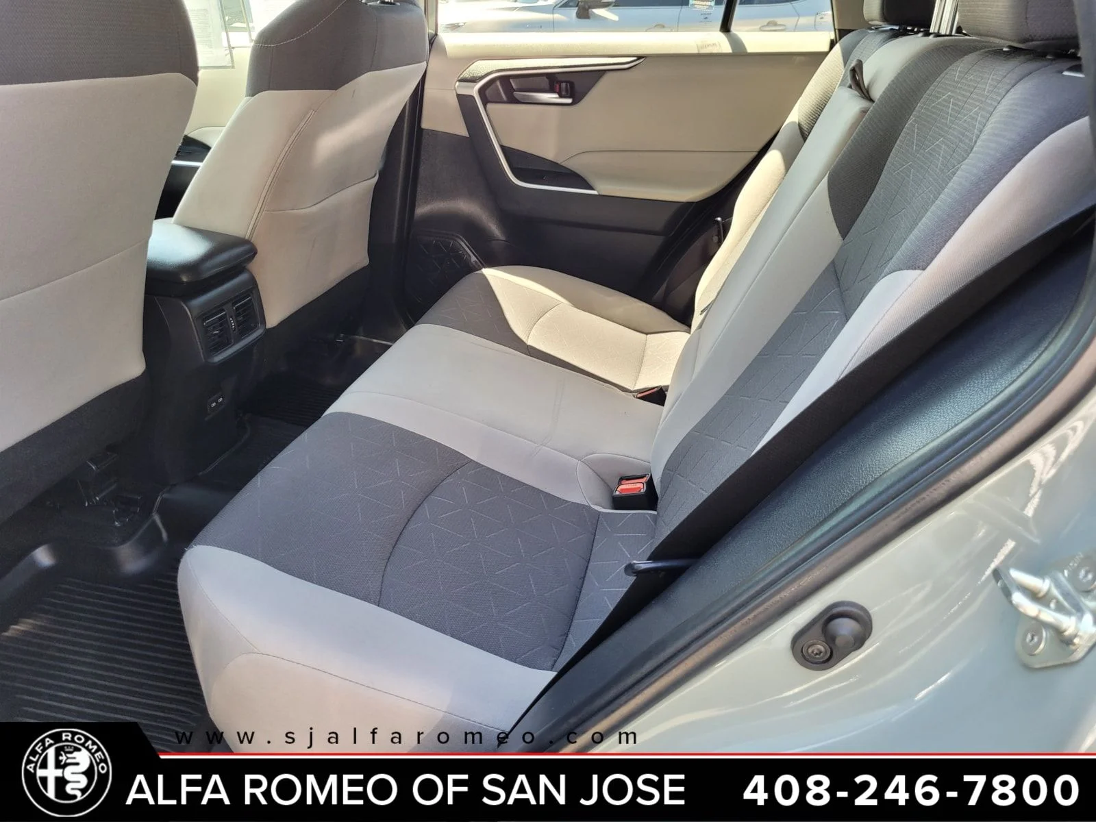 Used 2023  Toyota XLE image 25