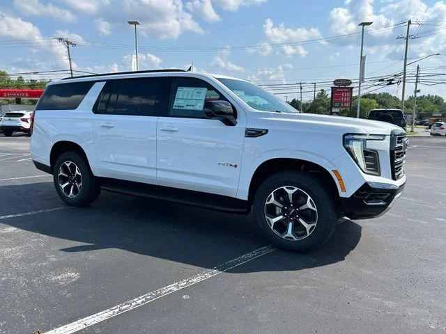 New 2026 Summit White GMC AT4 image 3