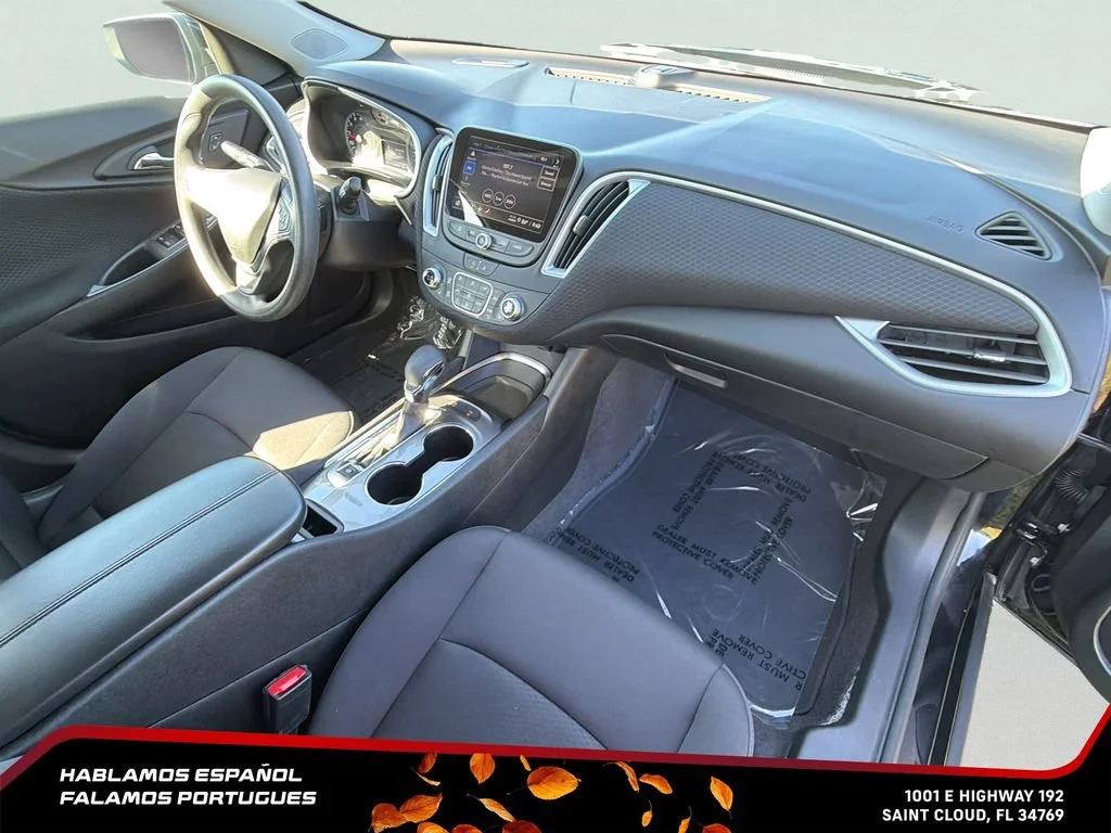 Used 2025 Mosaic Black Metallic Chevrolet 1LT image 29