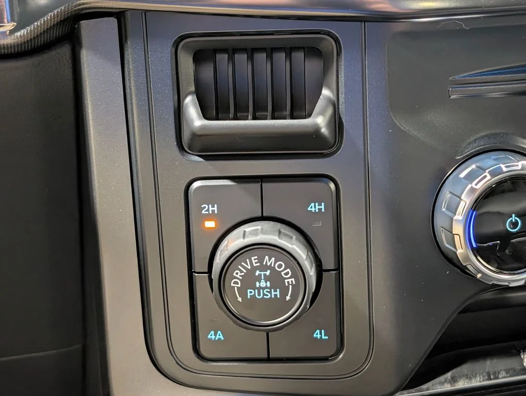New 2026 Avalanche Ford Lariat® image 7