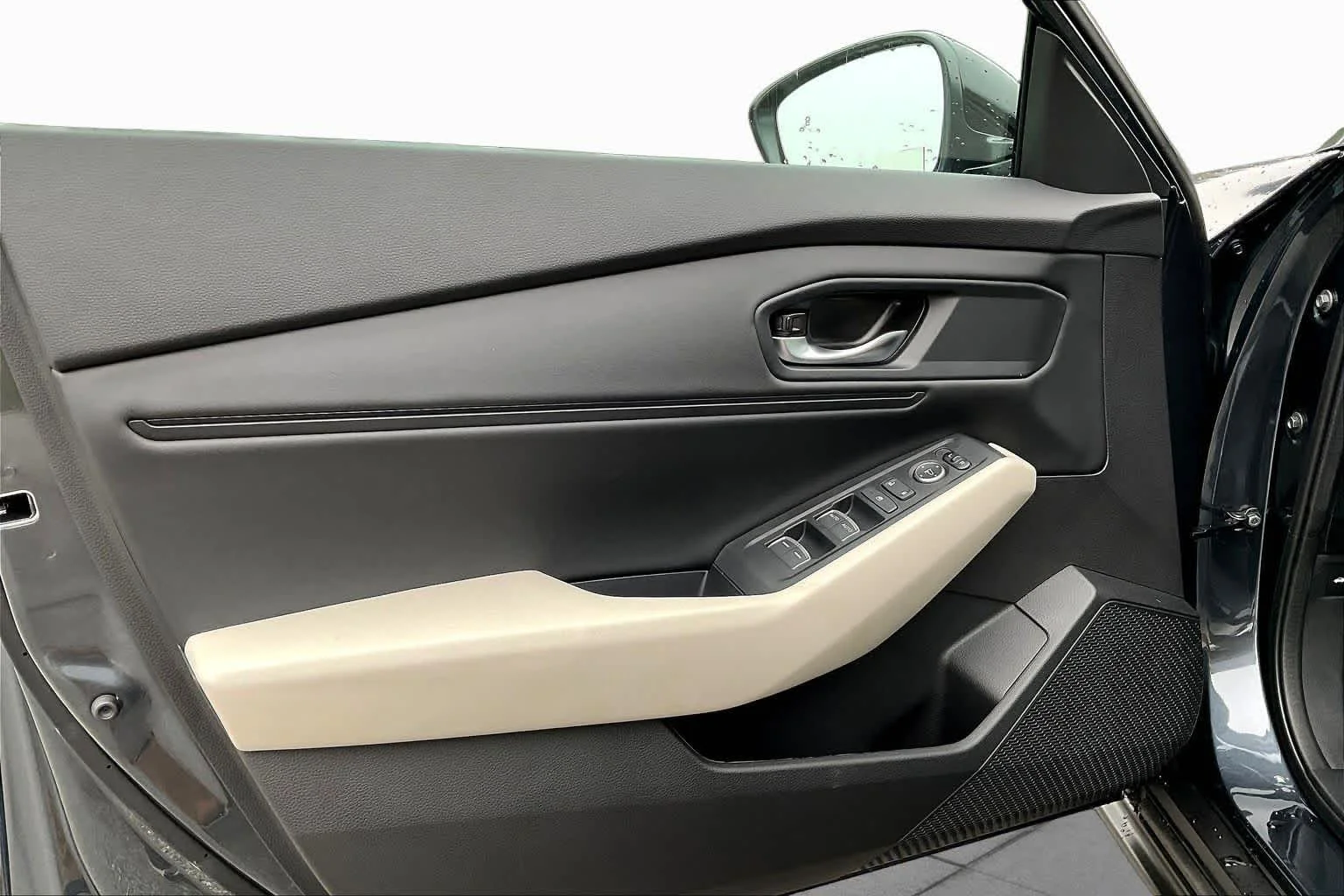 New 2026 Meteorite Gray Metallic Honda SE image 10