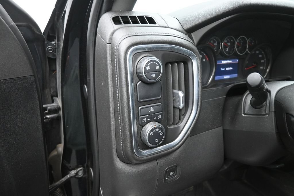 Used 2019 Black Chevrolet LT image 13