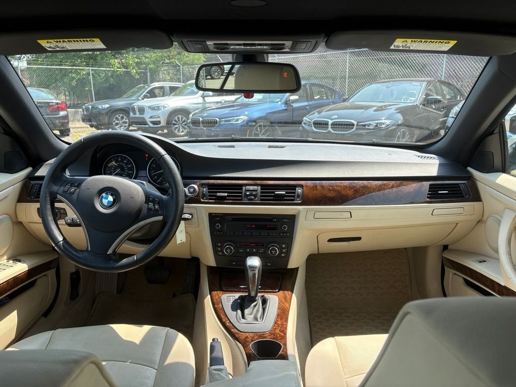 Used 2007  BMW 328i image 11
