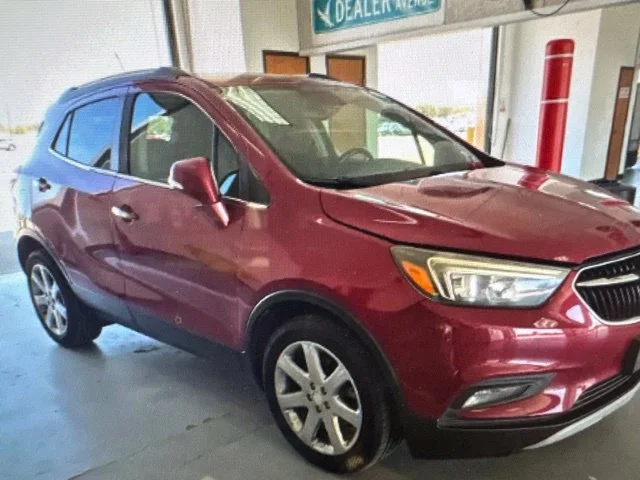 Used 2017 Red Buick Preferred II image 6
