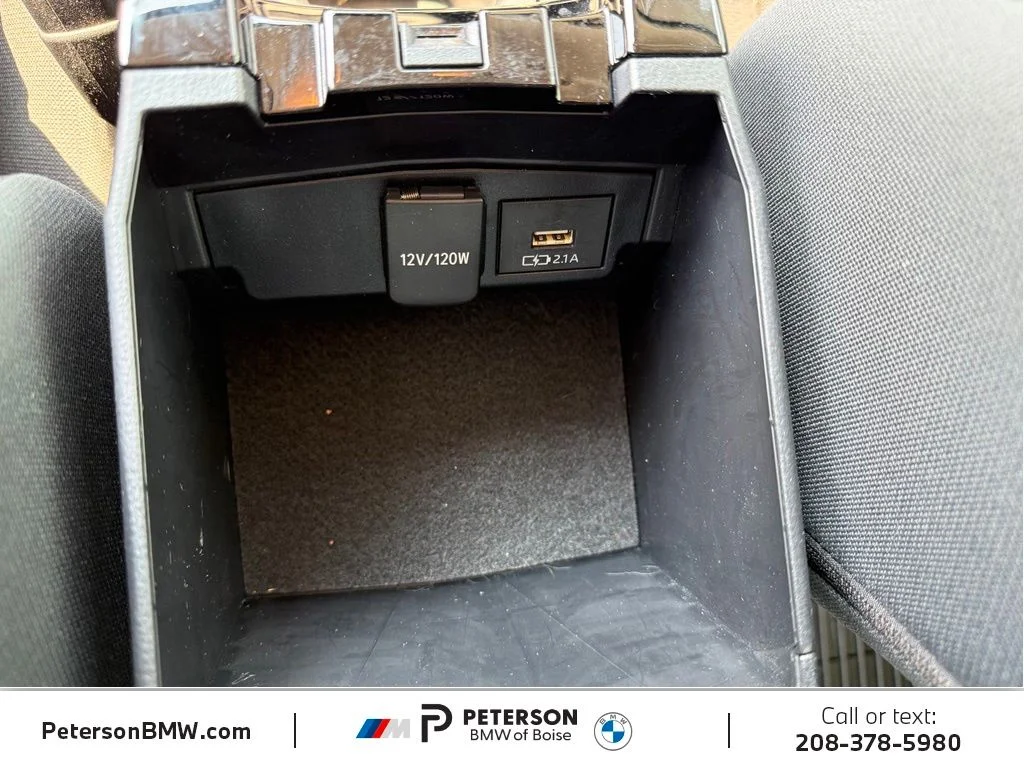 Used 2021  Toyota LE image 23