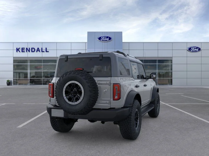 New 2026 White Ford Outer Banks image 8