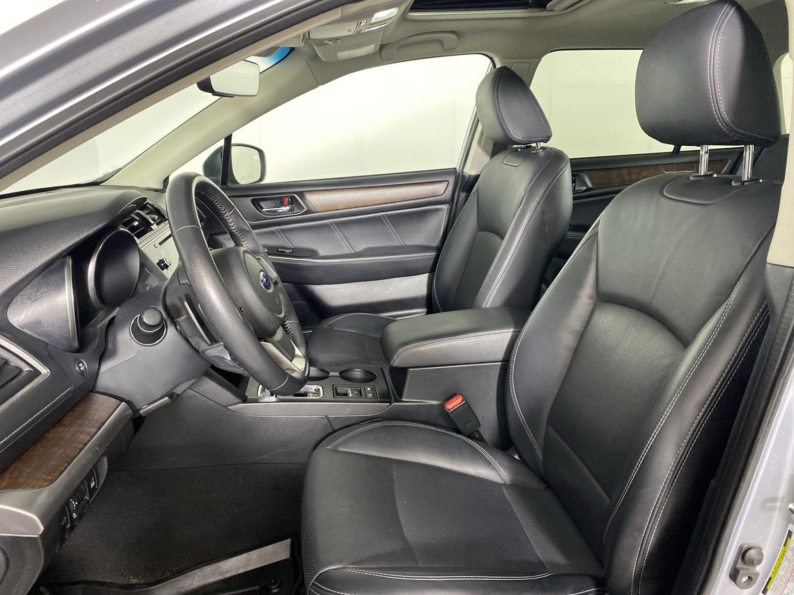 Used 2018 Ice Silver Metallic Subaru Limited image 13