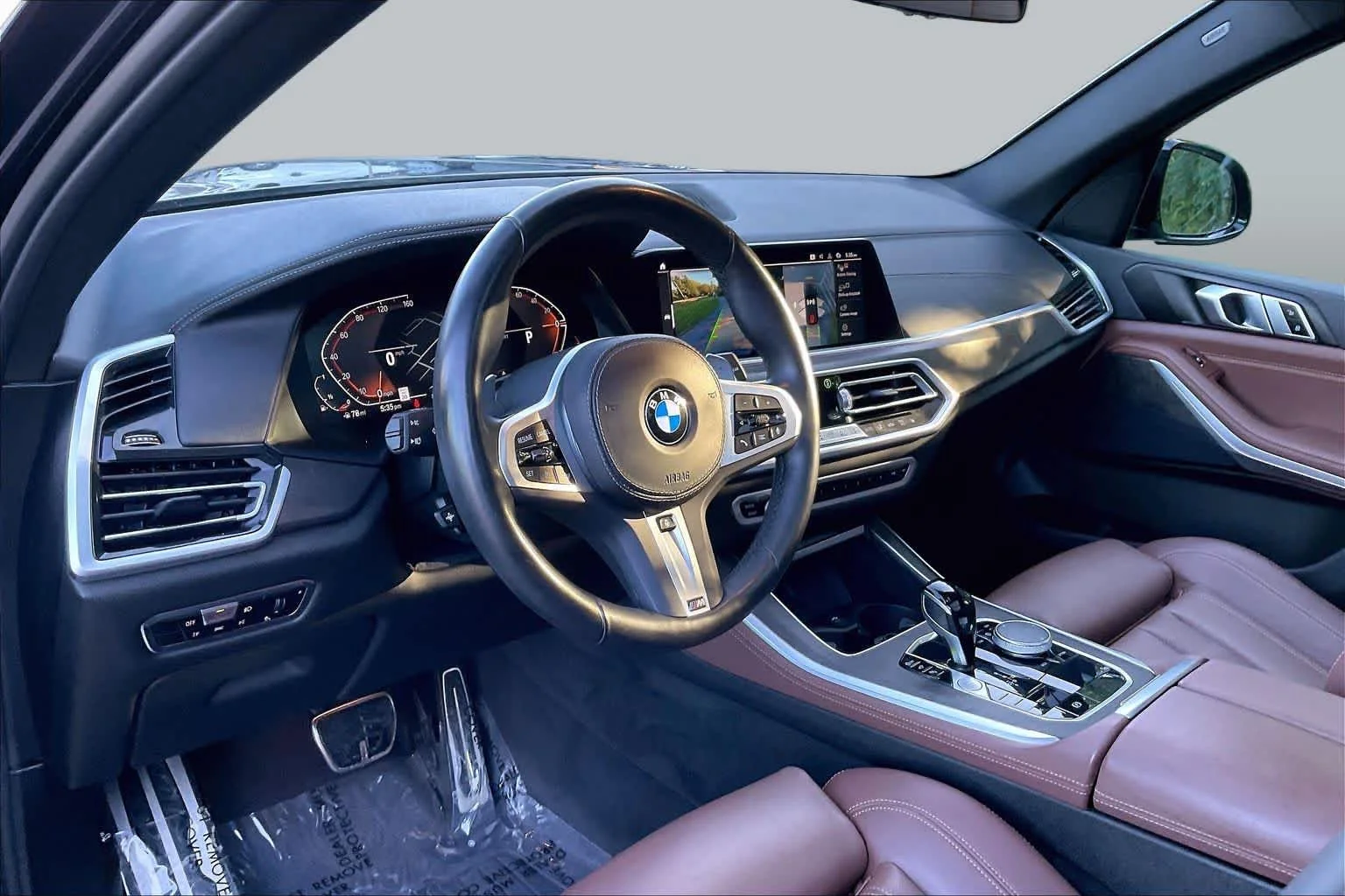 Used 2022 Carbon Black Metallic BMW xDrive40i image 17