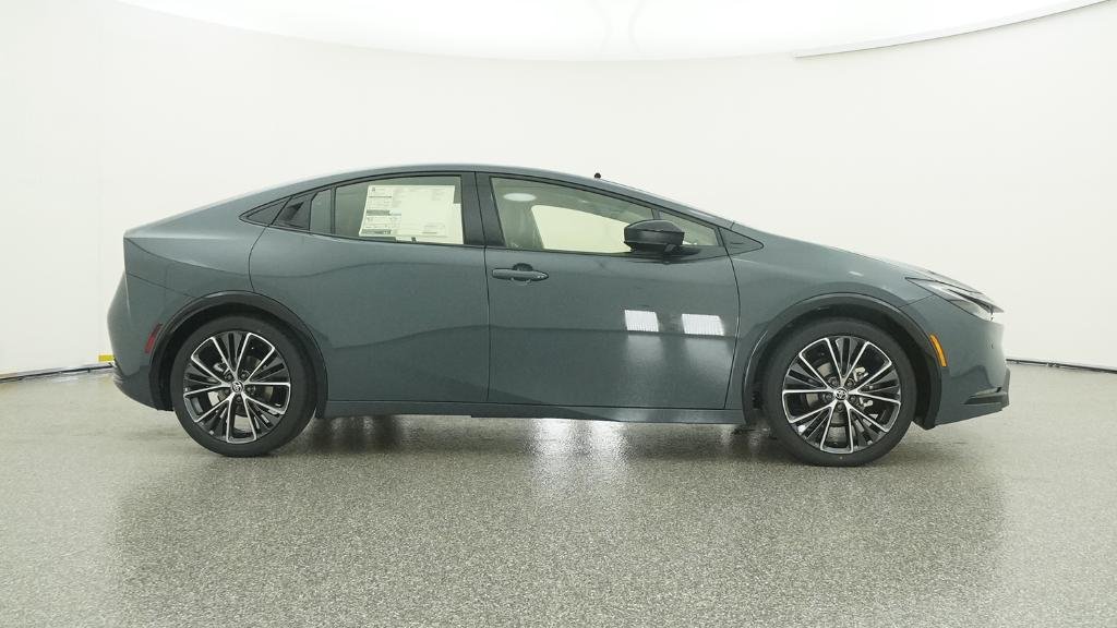 New 2026 Guardian Gray Toyota XLE image 3