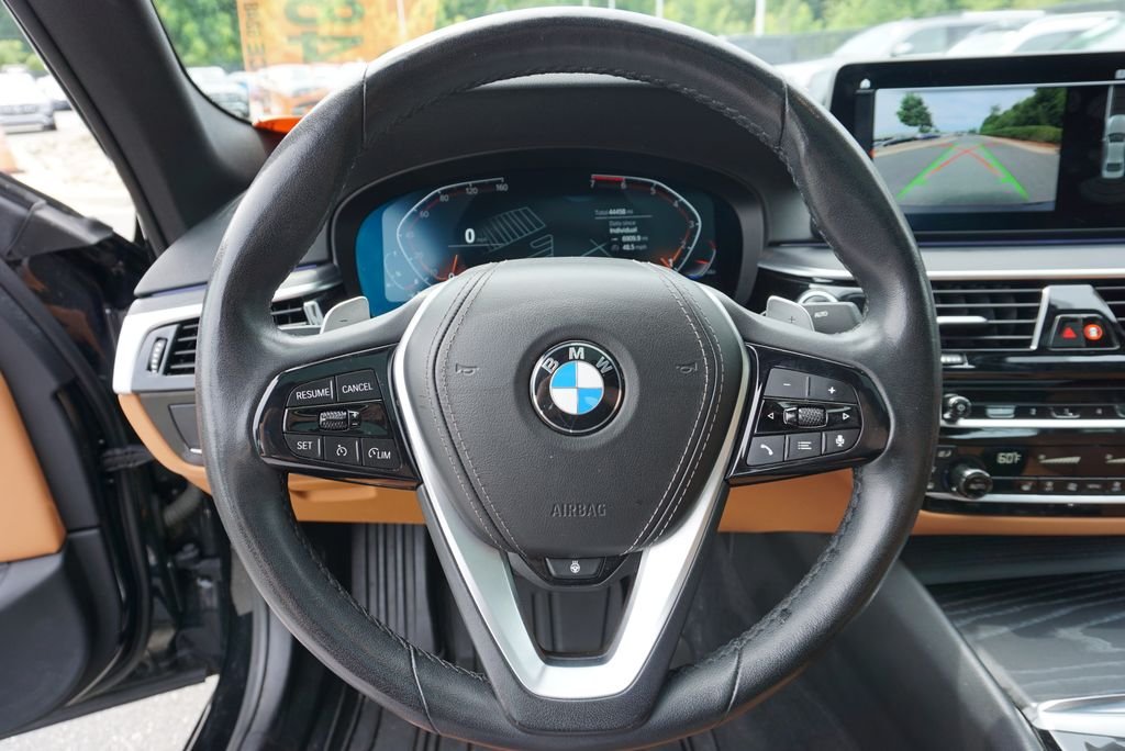 Used 2023 Black Sapphire Metallic BMW 530i xDrive image 26