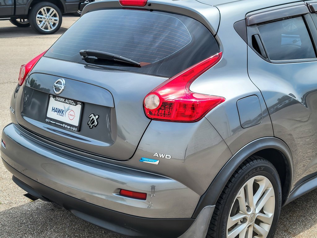 Used 2012 Gun Metallic Nissan S image 6