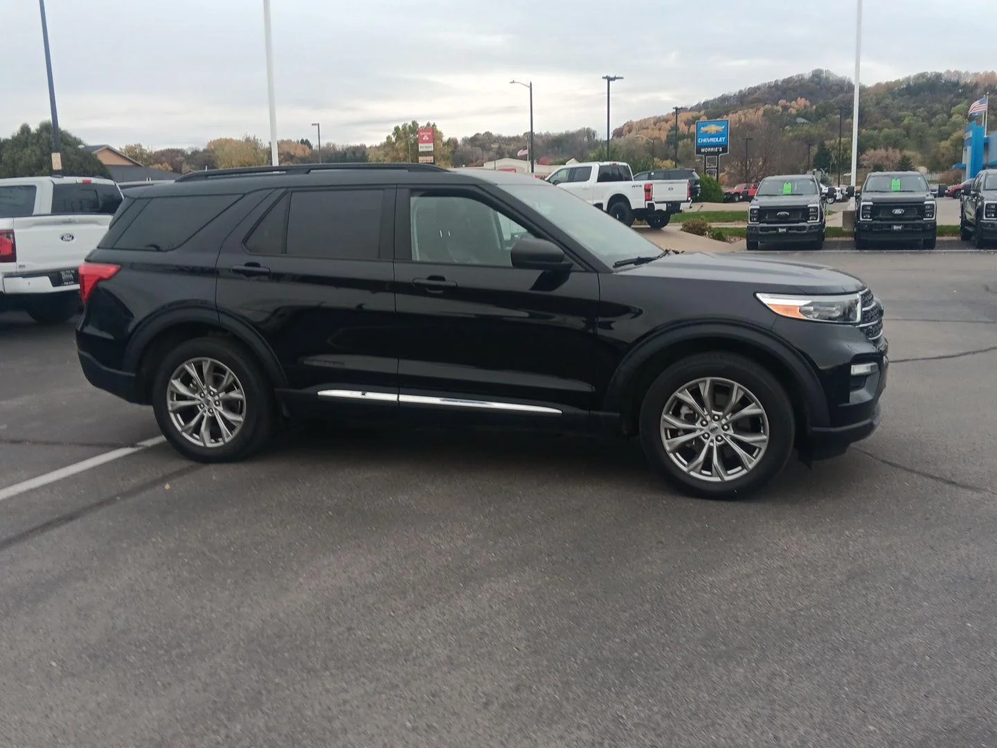 Used 2023 Agate Black Ford XLT image 2
