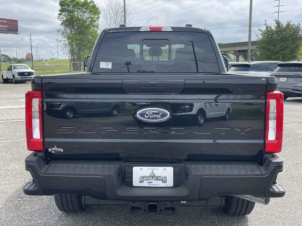 New 2026 Black Ford XL image 4