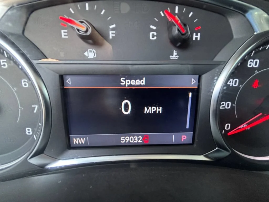 Used 2024 Summit White GMC SLT image 20