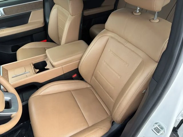Used 2024 White Hyundai Limited image 19