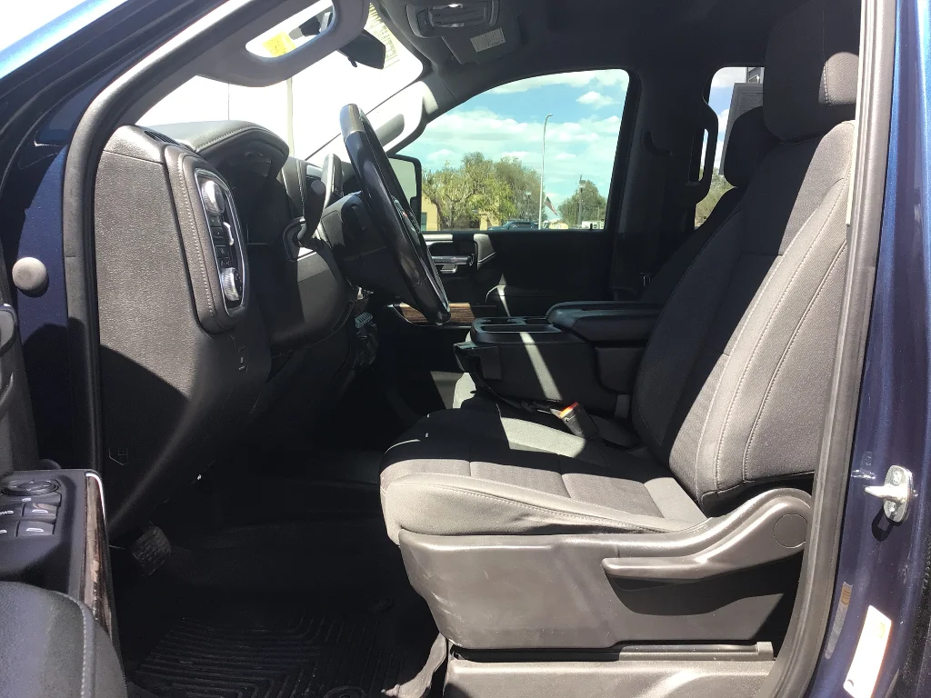 Used 2022 Pacific Blue Metallic GMC SLE image 11