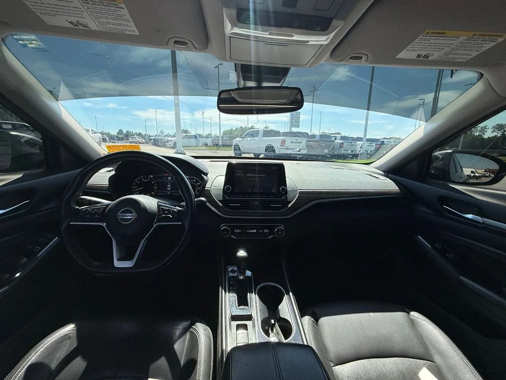 Used 2020 Gray Nissan 2.5 Platinum image 9