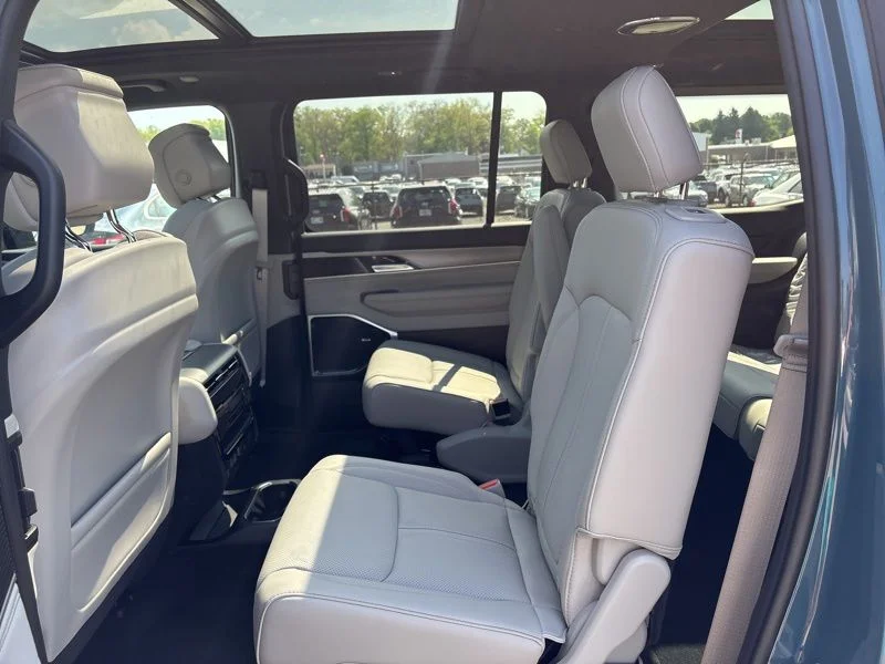 New 2026 Steel Blue Jeep Limited Altitude image 13