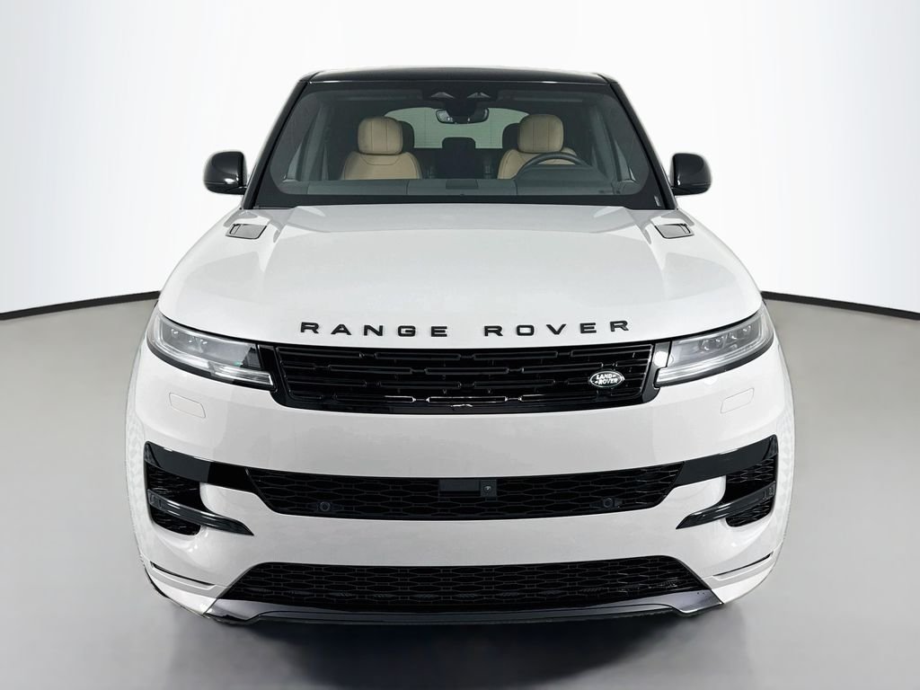 New 2026 Borasco Grey Land Rover Dynamic SE image 6