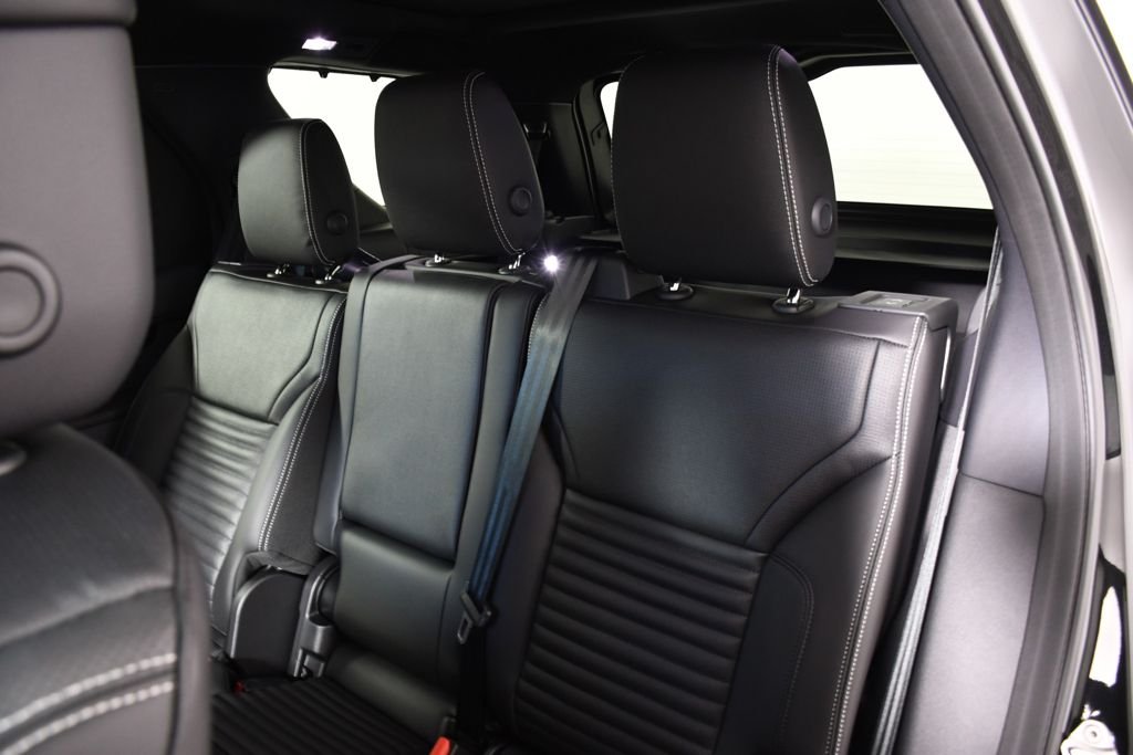 New 2026 Santorini Blk Land Rover S image 28