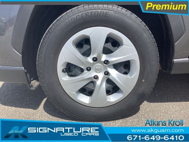 Used 2024 Gray Toyota LE image 10