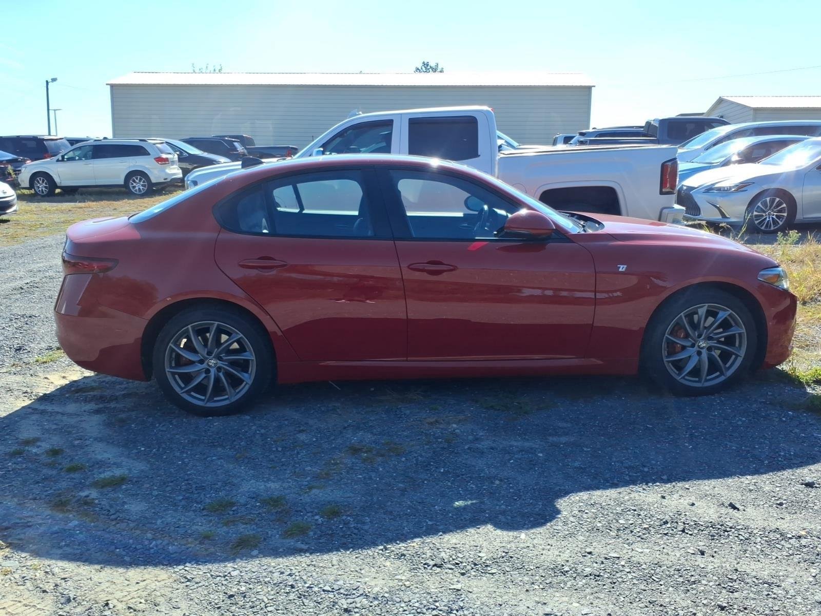 Used 2023 Alfa Rosso Alfa Romeo Ti image 9