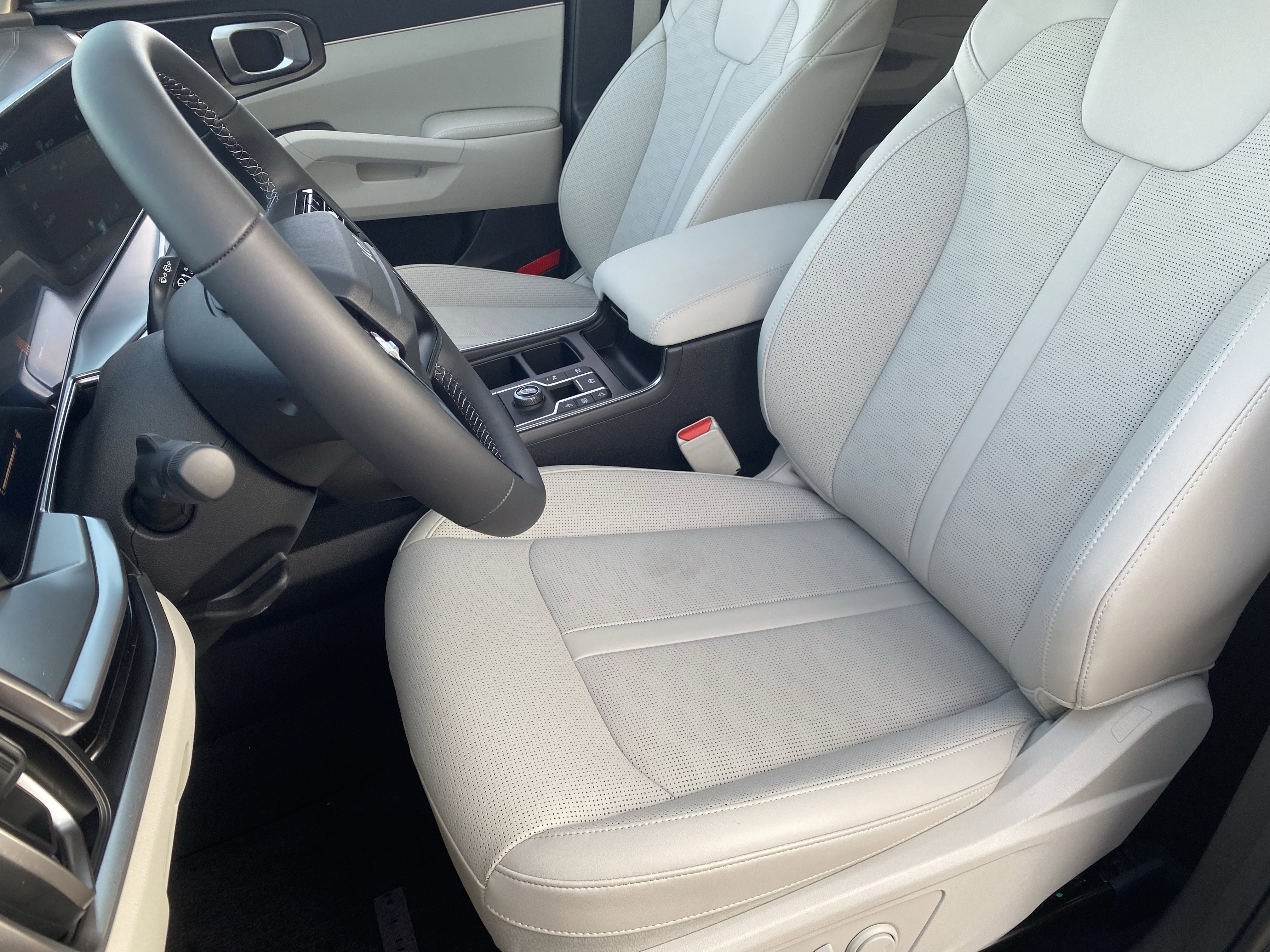 2026 Kia Sorento EX - Photo 18