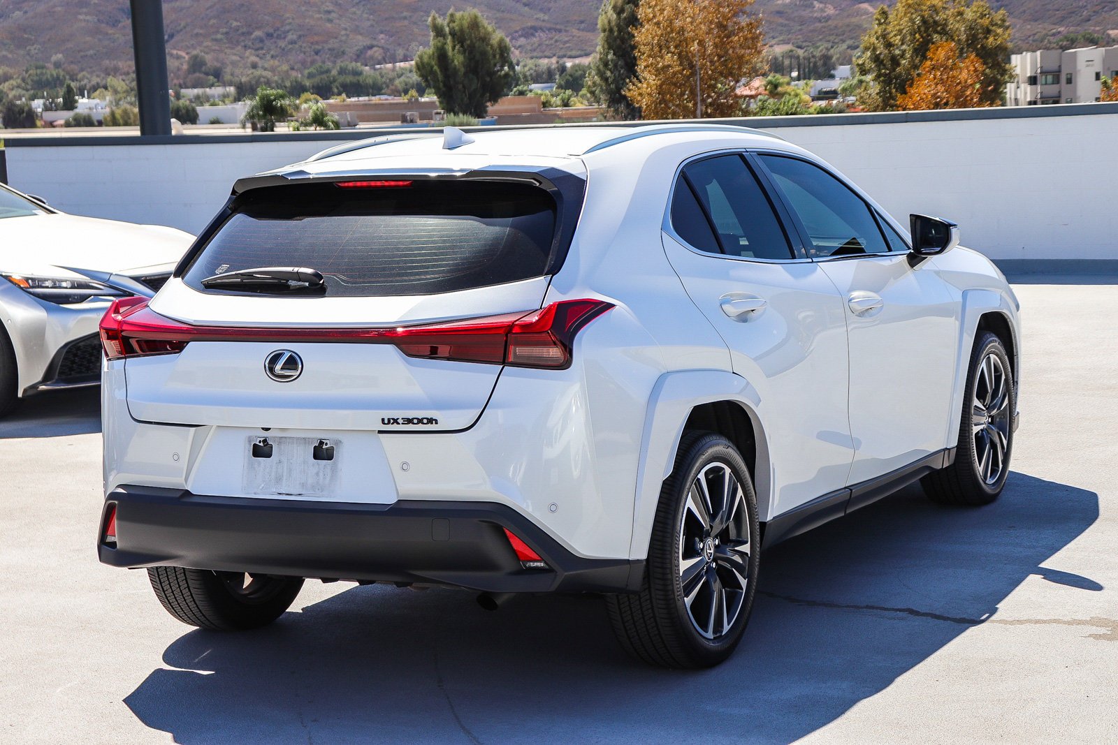 Used 2025 White Lexus 300h Premium image 7
