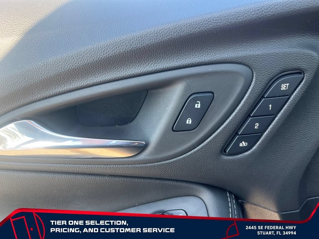 Used 2023 EBONY TWILIGHT METALLIC Buick Essence image 12