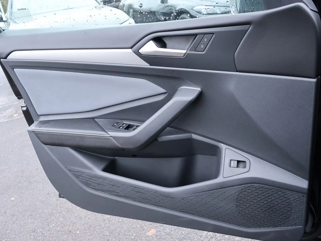 New 2026 Black Volkswagen 1.5T SE image 35