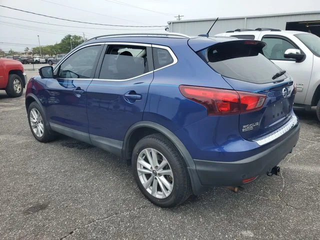 Used 2019 Blue Nissan SV image 3