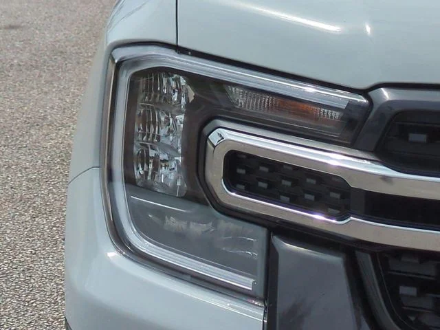 New 2026 Avalanche Ford Lariat® image 10