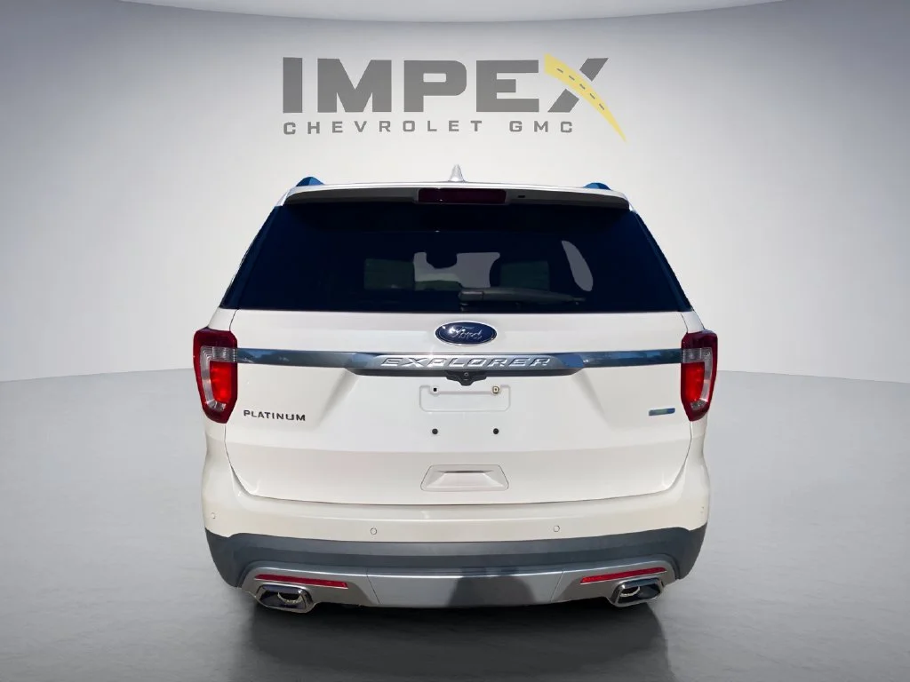 Used 2017 White Ford Platinum image 4