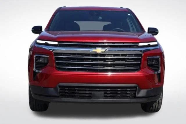 Used 2025 Radiant Red Tintcoat Chevrolet LT image 3