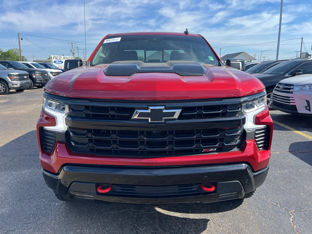 Used 2024 Chevrolet Silverado 1500 LT Trail Boss with VIN 3GCUDFED3RG287461 for sale in Little Rock