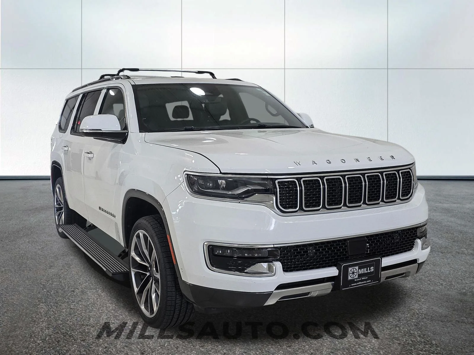 Used 2022 White Jeep Series III image 11