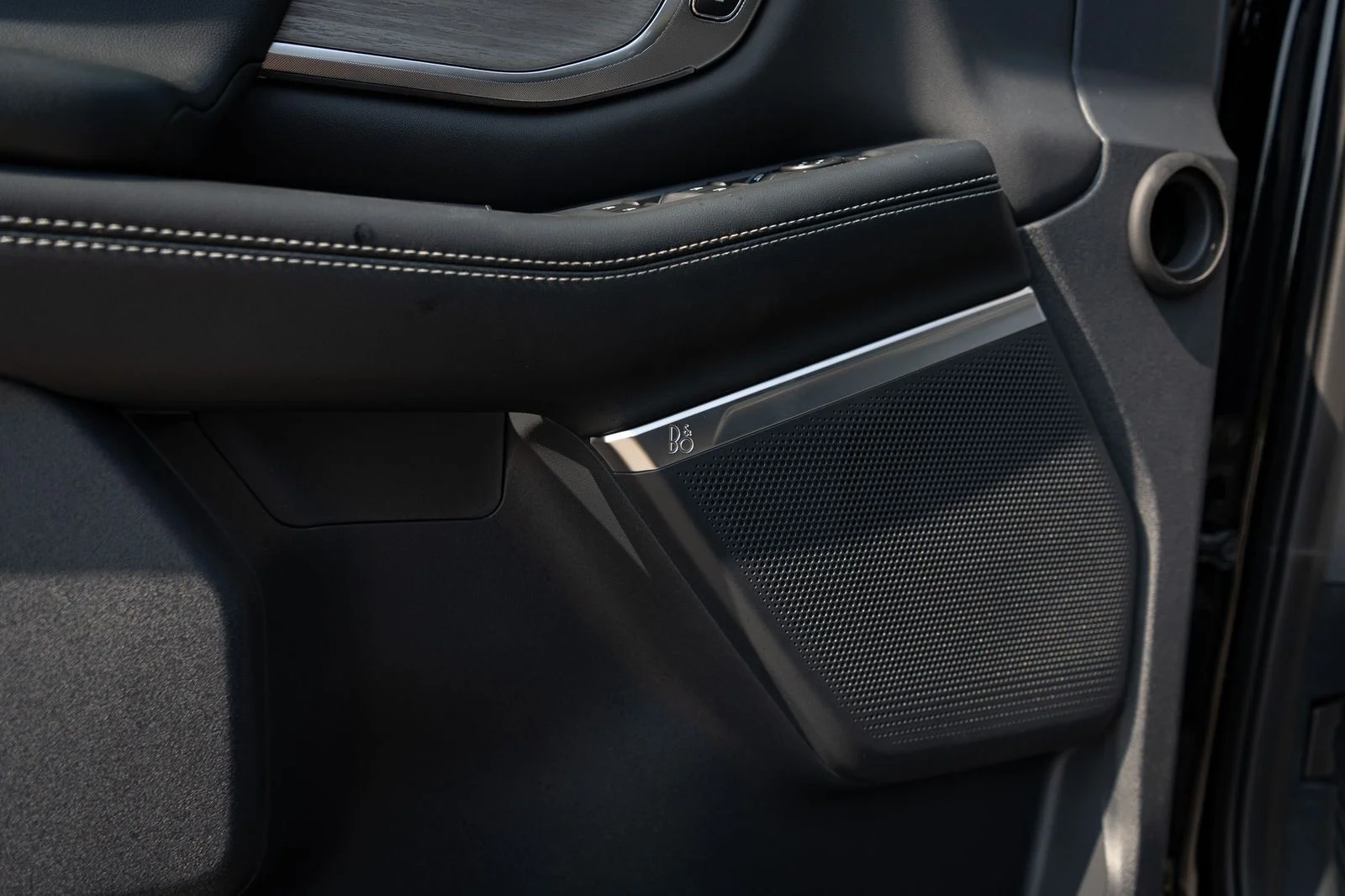 New 2027 Black Ford Platinum image 30