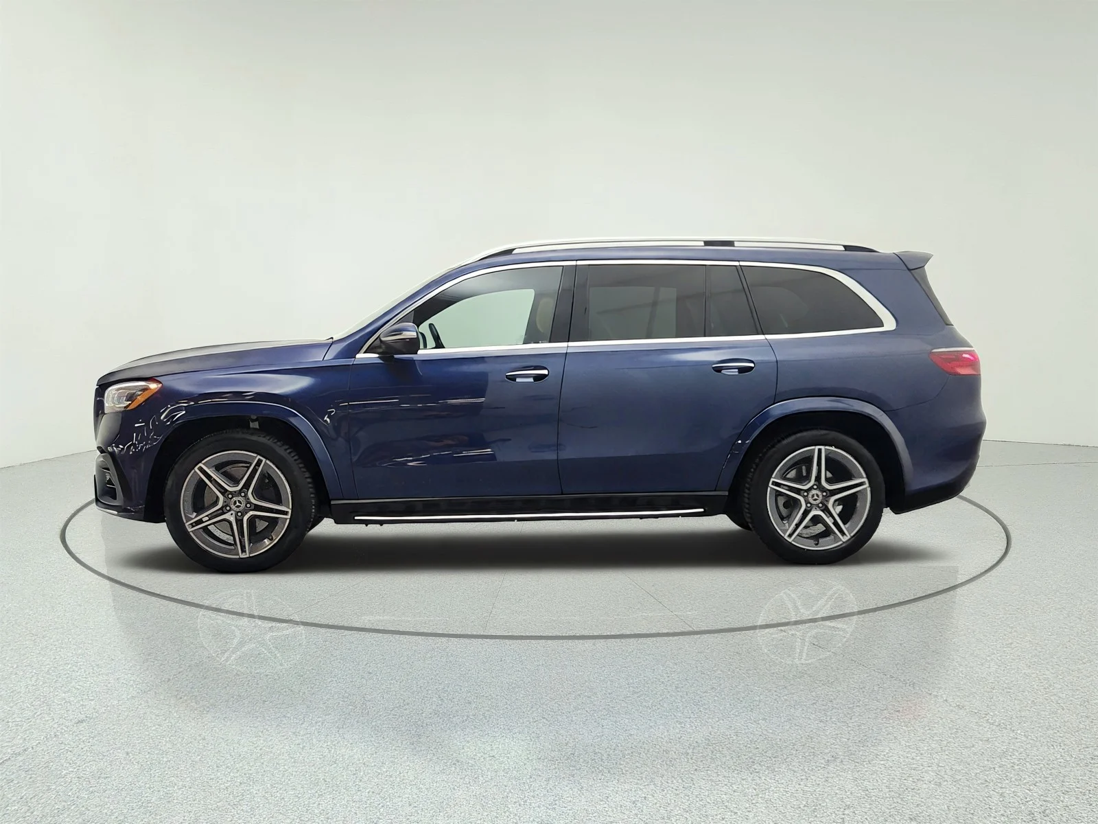 Used 2024 Twilight Blue Metallic Mercedes-Benz GLS 450 4MATIC® SUV image 8
