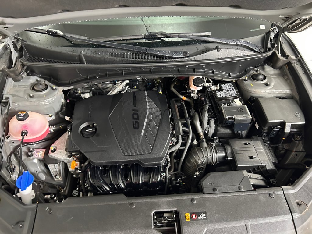 Used 2024 Gray Hyundai SEL image 21