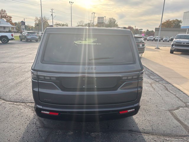 Used 2026 Gray Jeep Limited Altitude image 6