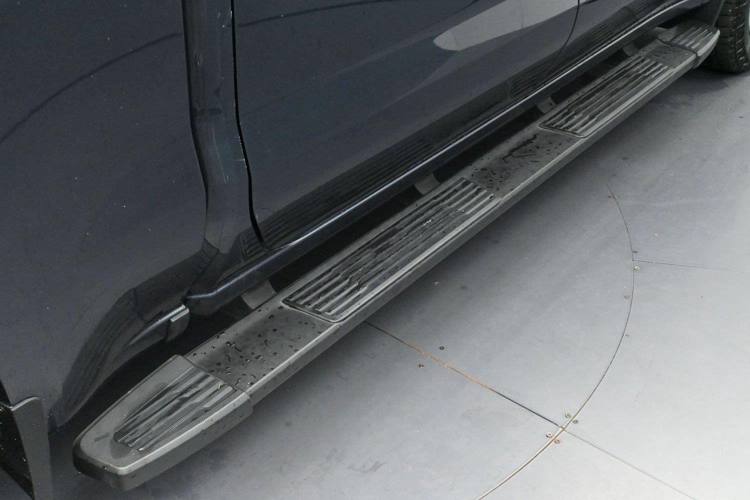 Used 2021 SHADOW GRAY METALLIC Chevrolet RST image 9